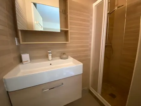 Villa avec Piscine Intérieure, 5 Chambres, Proche Plage et Commerces à Arcachon - Photo 13