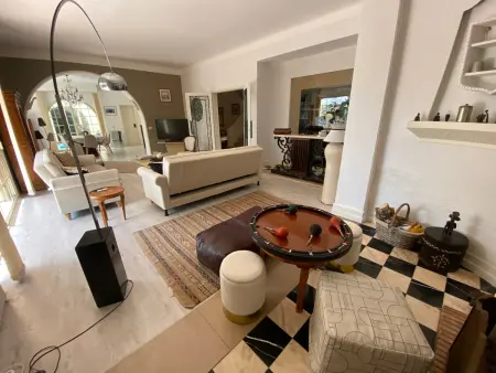 Villa avec Piscine Intérieure, 5 Chambres, Proche Plage et Commerces à Arcachon - Photo 22