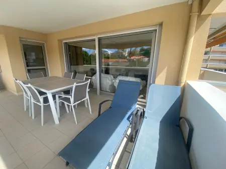 Appartement T3 rénové face plage avec terrasse et parking sécurisé - Arcachon - Photo 9