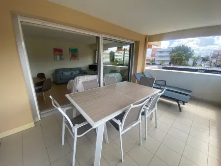 Appartement T3 rénové face plage avec terrasse et parking sécurisé - Arcachon - Photo 10