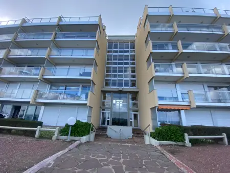 Appartement T3 rénové face plage avec terrasse et parking sécurisé - Arcachon - Photo 17