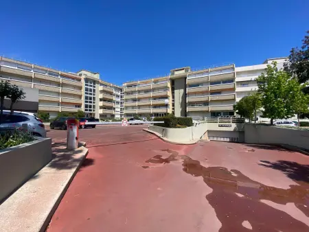 Appartement T3 rénové face plage avec terrasse et parking sécurisé - Arcachon - Photo 18