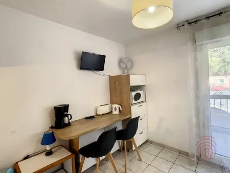 Charmant Studio à Lamalou, 400m du Centre, Balcon, Wifi, Animaux Bienvenus - Photo 3