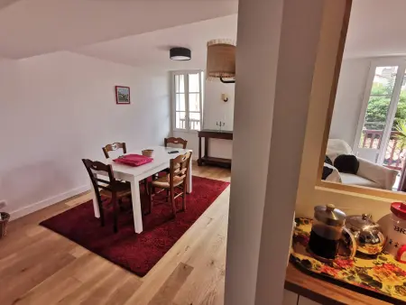 Appartement Rénové Hyper Centre St-Jean-de-Luz, 4 Pièces, 6 Couchages, Parking, 50m Plage - Photo 3