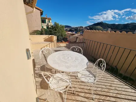 Maison T3 rénovée à Collioure, 2 chambres, balcon - Photo 2