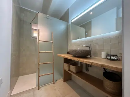 Maison T3 rénovée à Collioure, 2 chambres, balcon - Photo 18