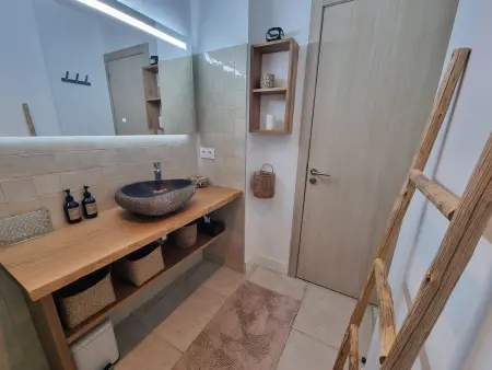 Maison T3 rénovée à Collioure, 2 chambres, balcon - Photo 19