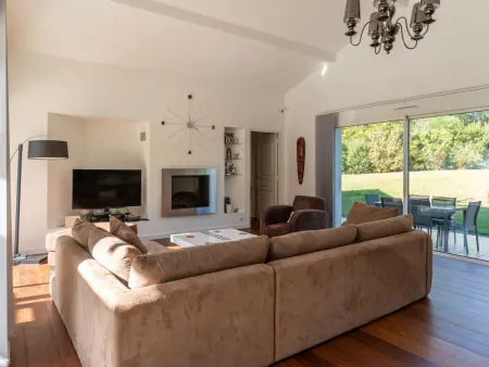 Villa familiale avec piscine chauffée, clim, 4 chambres, proche golf et plages - Photo 15