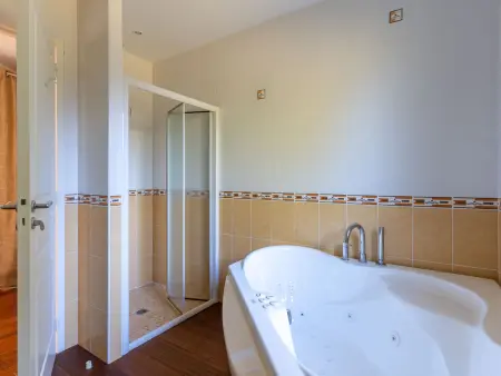 Villa familiale avec piscine chauffée, clim, 4 chambres, proche golf et plages - Photo 22