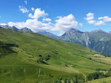 Appartement T2 avec Balcon, 6 Pers, à 400m des Pistes – Peyresourde, Gouaux-de-Larboust - Photo 9