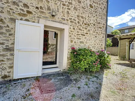 Charmante maison F4 avec terrasse proche Thermes et centre, animaux acceptés - Photo 24