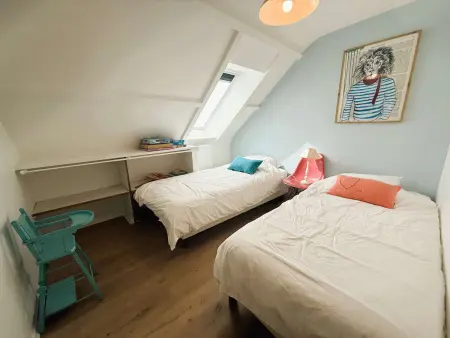 Superbe maison rénovée, 250m de l'océan, 12 pers, terrasse, jardin, proche plage Kerleven et golf - Photo 34