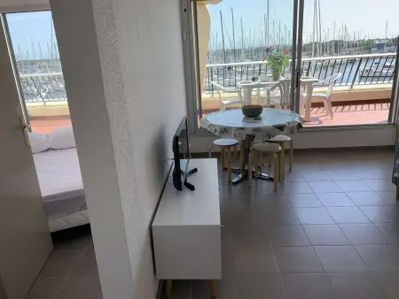 Port Camargue : Charmant T3 refait, 100m plage, piscine privée, parking, pour 4 pers. - Photo 6