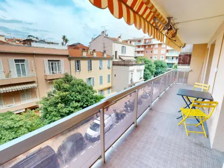 Superbe 3P avec Terrasse, Plein Centre de Menton, Proche Mer et Commerces - Photo 2