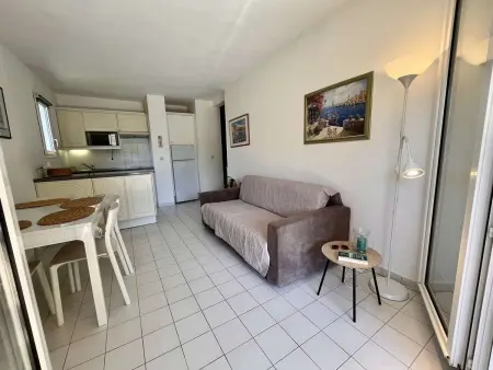 Appartement avec terrasse et piscine, 2 pièces, 4 couchages, à Cavalaire-sur-Mer - Photo 3