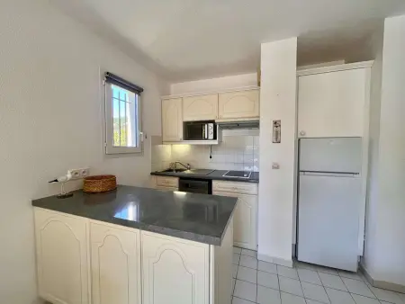 Appartement avec terrasse et piscine, 2 pièces, 4 couchages, à Cavalaire-sur-Mer - Photo 4