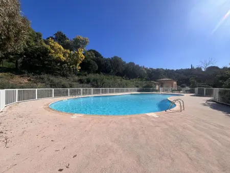 Appartement avec terrasse et piscine, 2 pièces, 4 couchages, à Cavalaire-sur-Mer - Photo 12
