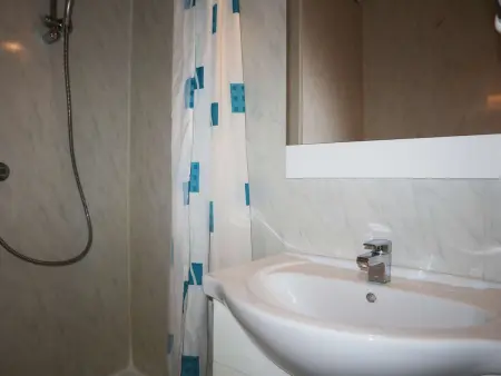 Appartement spacieux pour 10 personnes en station, balcons, en face des pistes - Photo 12