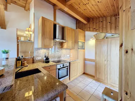 Appartement 3 pièces tout équipé avec balcon et box fermé, à 1,2 km du centre de Combloux - Photo 4
