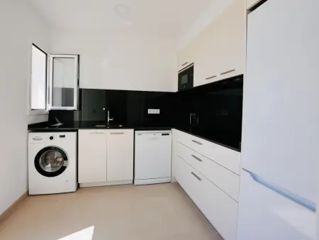 Charmant appartement rénové avec vue imprenable, Wifi, Nespresso, lave-vaisselle - Photo 5