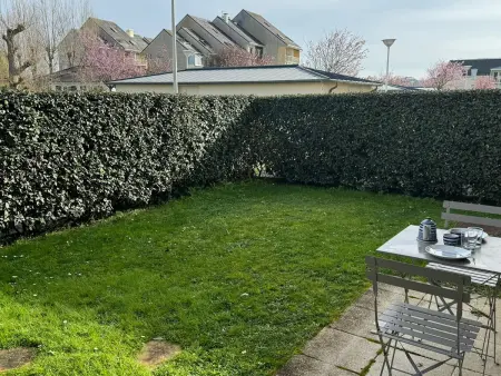 Appartement Moderne T2, Rez-de-Jardin, Proche Plage et Centre Ville, Parking, Wifi, Animaux Acceptés - Photo 3