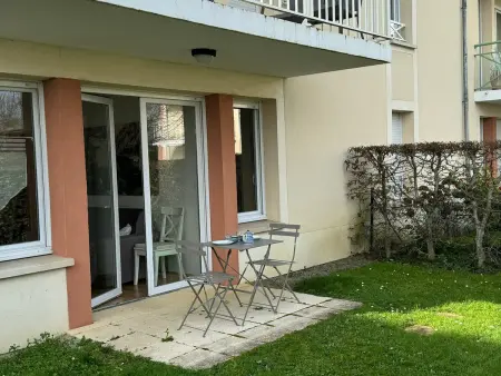 Appartement Moderne T2, Rez-de-Jardin, Proche Plage et Centre Ville, Parking, Wifi, Animaux Acceptés - Photo 4