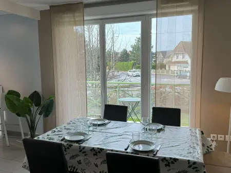 Appartement Moderne près de la Plage et du Centre - 2 Chambres, Balcon, Parking, Animaux Acceptés - Photo 2