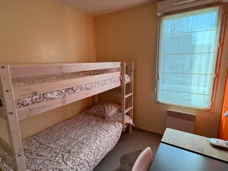 Appartement Moderne près de la Plage et du Centre - 2 Chambres, Balcon, Parking, Animaux Acceptés - Photo 13