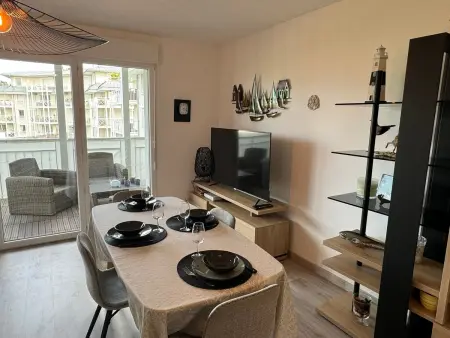 Charmant 2P avec balcon, proche plage et centre | Parking | Wifi | 4 pers | Cabourg - Photo 4