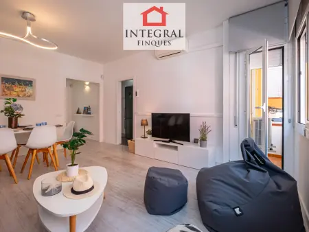 Appartement Rénové à Palamós: 2 Chambres, Plage et Commerces à Pied, Clim et Wifi - Photo 5