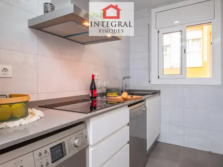 Appartement Rénové à Palamós: 2 Chambres, Plage et Commerces à Pied, Clim et Wifi - Photo 7
