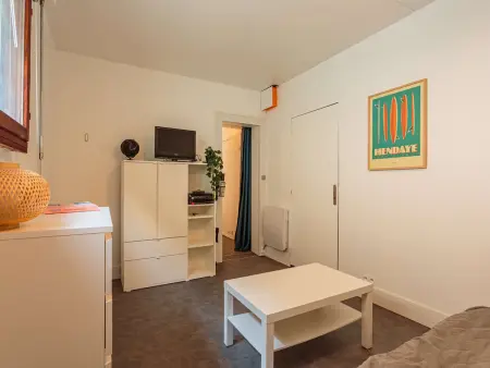 Studio rénové avec piscine, Wi-Fi, proche centre ville et plage - Photo 3