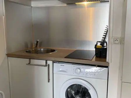 Confortable studio avec loggia fermée, 29m², wifi - Photo 6