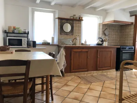 Gîte paisible avec jardin, proche nature et sites historiques, idéale pour détente et activités outdoor. - Photo 3
