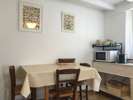 Gîte paisible avec jardin, proche nature et sites historiques, idéale pour détente et activités outdoor. - Photo 5