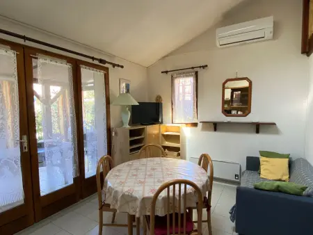 Pavillon charmant avec mezzanine, piscine et commodités à proximité - Argelès-sur-Mer - Photo 4