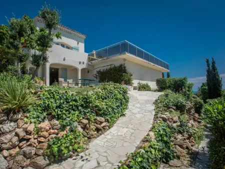 Lessix, Villa de luxe avec piscine chauffée et vue mer - Photo 15