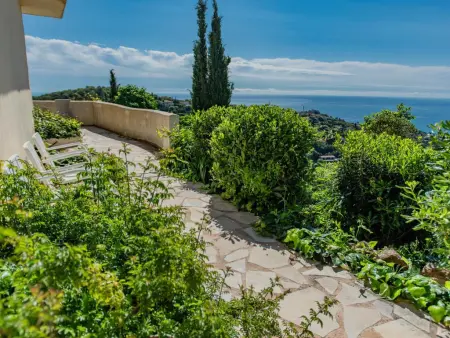 Lessix, Villa de luxe avec piscine chauffée et vue mer - Photo 16