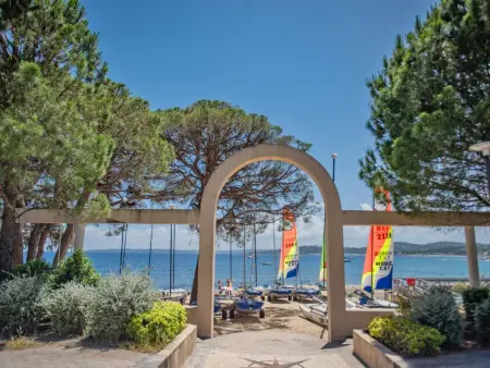 Lessix, Villa de luxe avec piscine chauffée et vue mer - Photo 41