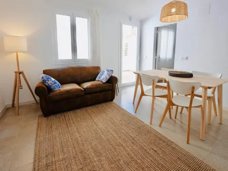 Appartement en bord de mer avec terrasse, BBQ, et WiFi à Sant Antoni de Calonge - Photo 1
