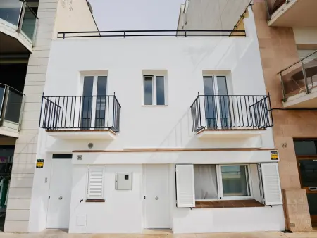 Appartement en bord de mer avec terrasse, BBQ, et WiFi à Sant Antoni de Calonge - Photo 14