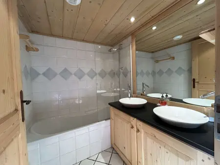 Appartement cosy 4 pièces avec linge inclus, pour 6 personnes à Méribel, proche des remontées mécaniques - Photo 9