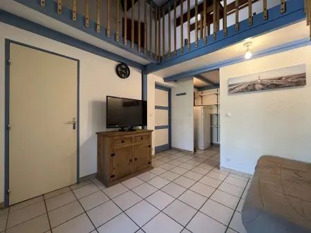 Pavillon à Gruissan avec Piscine, Terrasse et Parking Privé - 4 Couchages - Photo 4
