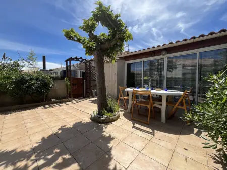 Pavillon à Gruissan avec Piscine, Terrasse et Parking Privé - 4 Couchages - Photo 12