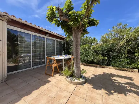 Pavillon à Gruissan avec Piscine, Terrasse et Parking Privé - 4 Couchages - Photo 13
