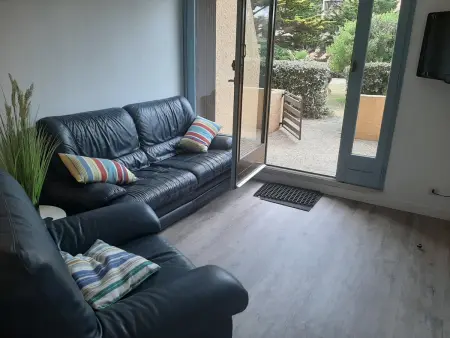 À deux pas des commerces et de l'océan, appartement rénové avec terrasse à Seignosse - Photo 2