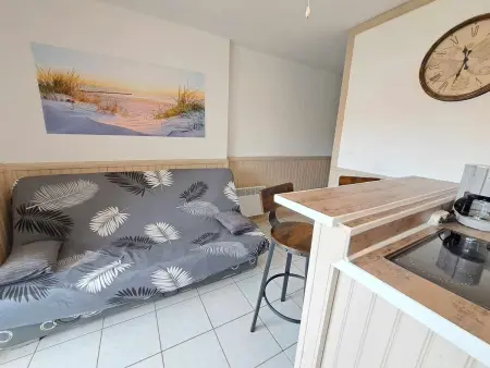 Appartement 2 Pièces avec Piscine, Parking Privé et Proche Plage pour 4 Personnes - Photo 3