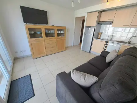 Appartement T2 avec Terrasse, Piscine et Parking Privé - Marseillan - Photo 3