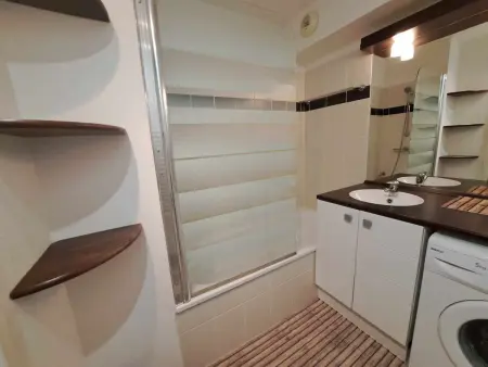 Appartement T2 avec Terrasse, Piscine et Parking Privé - Marseillan - Photo 8