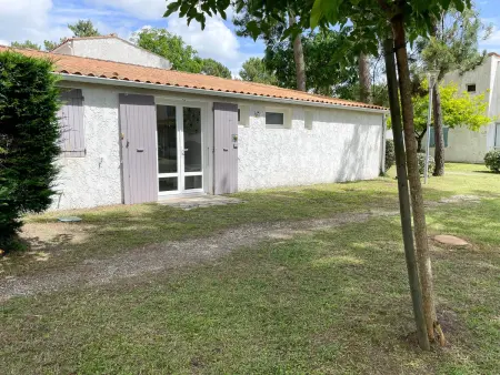 Villa rénovée 80m², 3 chambres, 8 pers, terrasse, parking - Photo 1